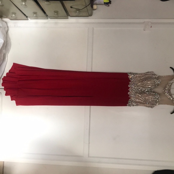 Prom dress  (red) *NEEDS TO GO* - Picture 8 of 8